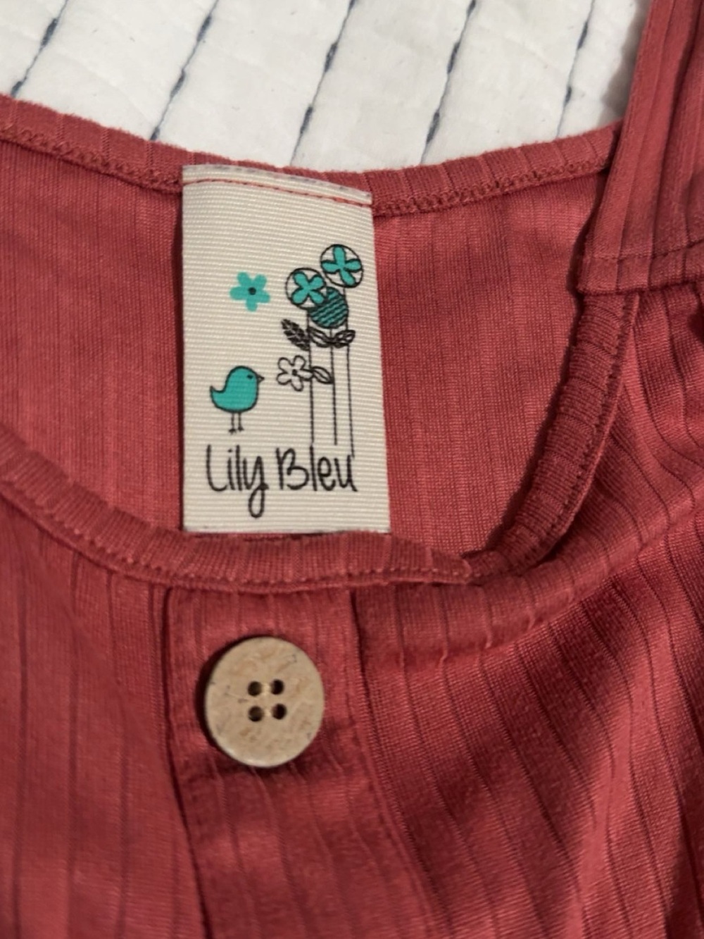 Lily Bleu Rust-Red Ribbed Button Tank - Picture 3 of 4